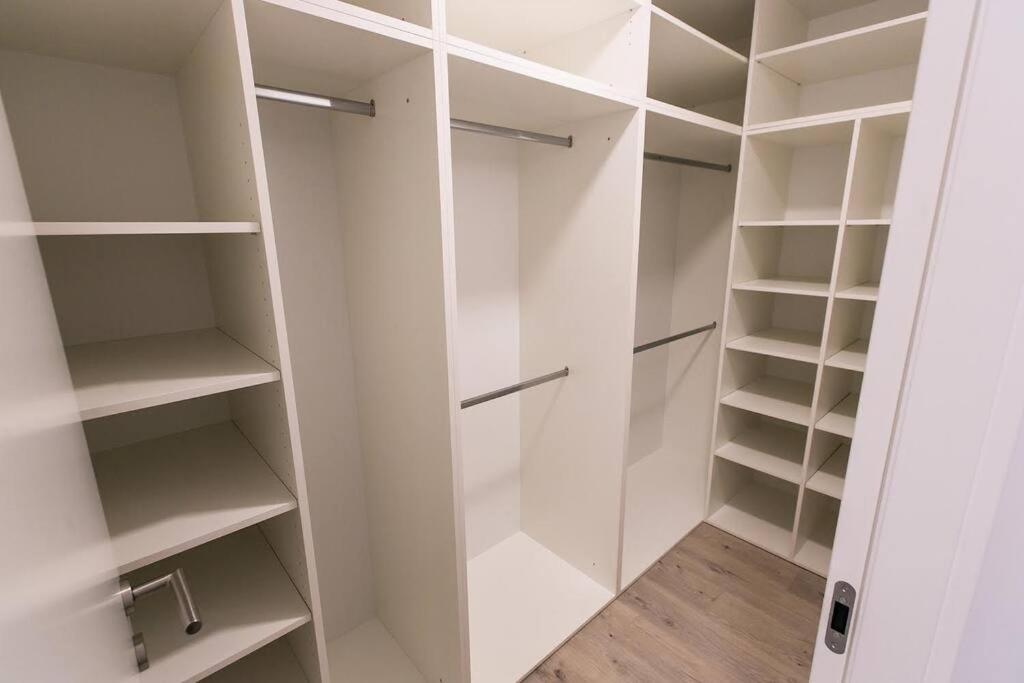 Urban Apartment With Possibility Of Parking Pressburg Exterior foto